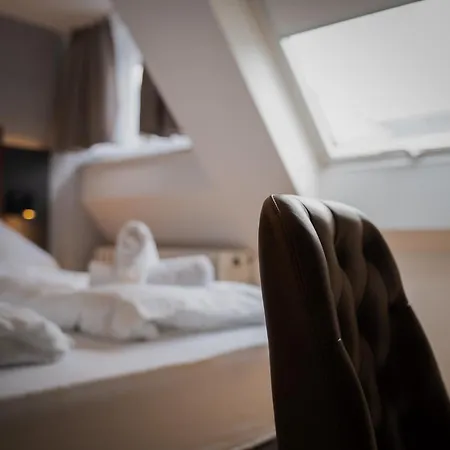 Junik Oberhausen Apartment *