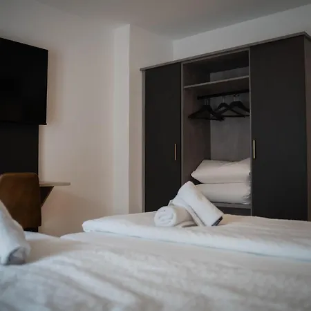 Apartment Junik Oberhausen *